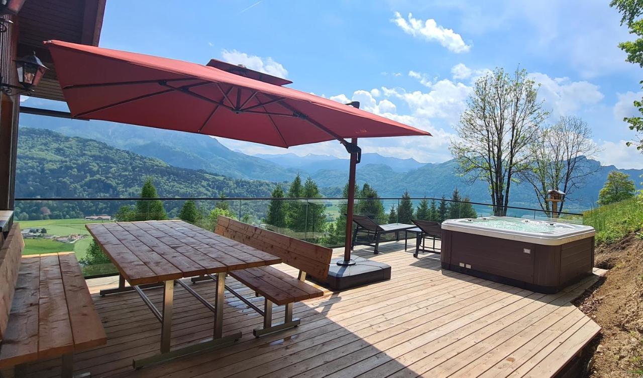 Ruhige Bergvilla In Alleinlage Am Mondsee Mit Seeblick Bergblick Und Whirlpool Innerschwand Εξωτερικό φωτογραφία